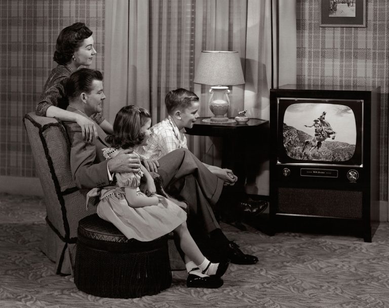 1950s-family-watching-television-founders-pointe